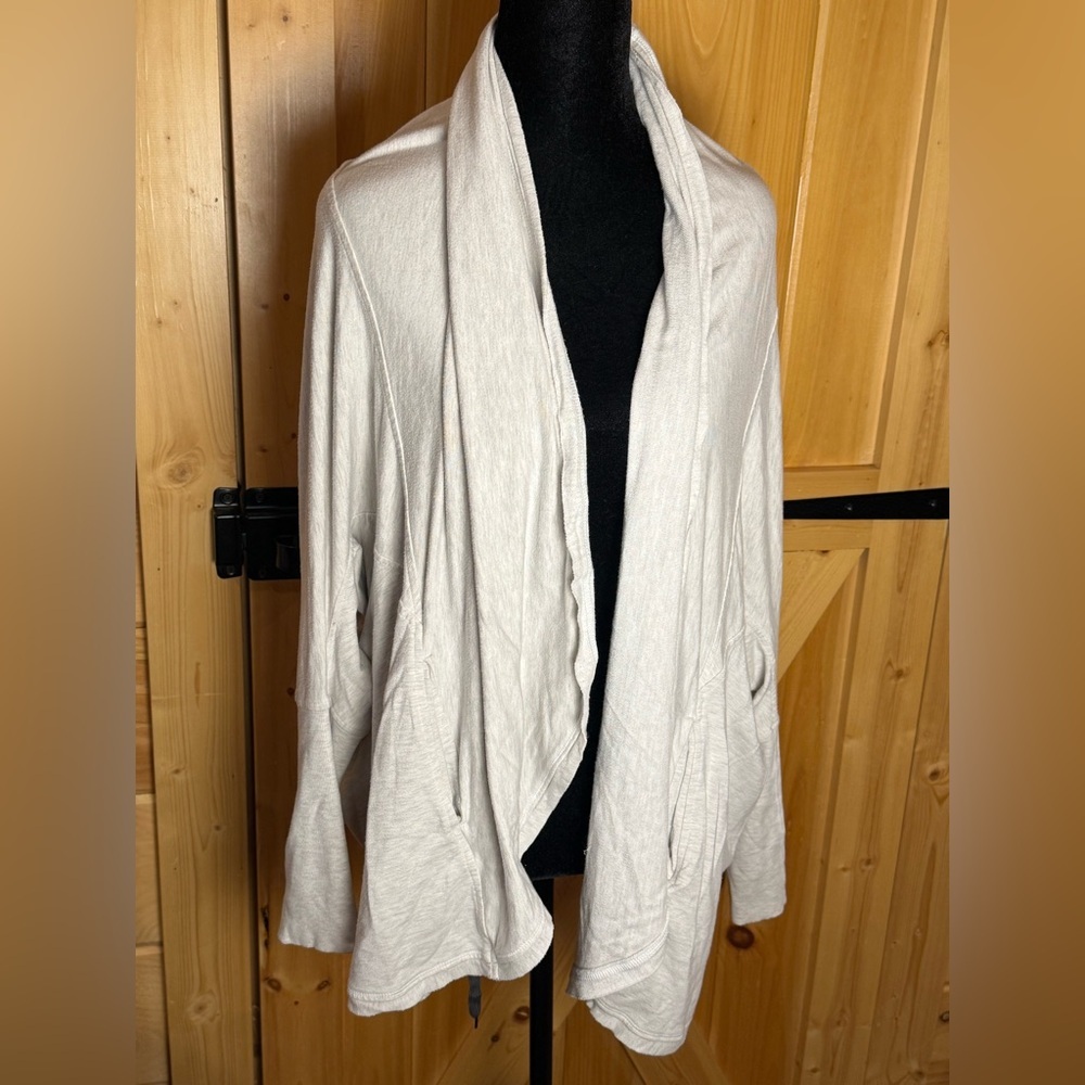 Lululemon Water Bound Wrap Grey Draped Cardigan Modal Size 10 - Picture 2 of 8